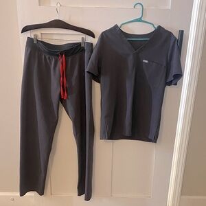 Figs brand charcoal women’s size M scrub set.